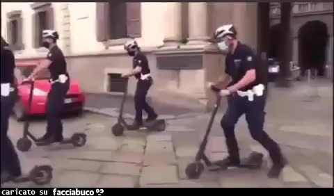 Polizia e monopattini